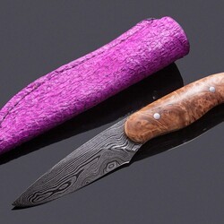 product/hunters/damascus-huntress-maple-burl-handle-and-fuchsia-perch-leather