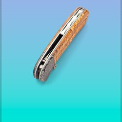 Spalted Maple &amp;amp; Peridot Mosaic Twist Damascus Dress Folder spine view
