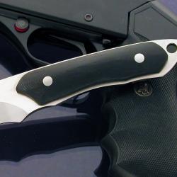 Pach CPM S35V knife closeup view