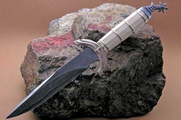 Conquistador Western bowie