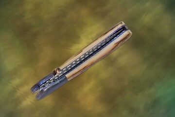 Campo de Cielo Meteorite and O1 Damascus Folder closed view