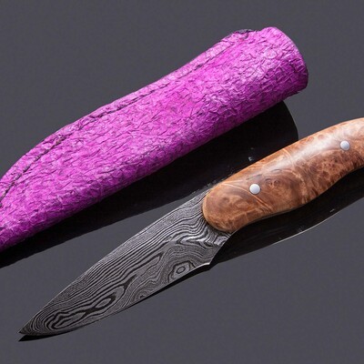 product/hunters/damascus-huntress-maple-burl-handle-and-fuchsia-perch-leather
