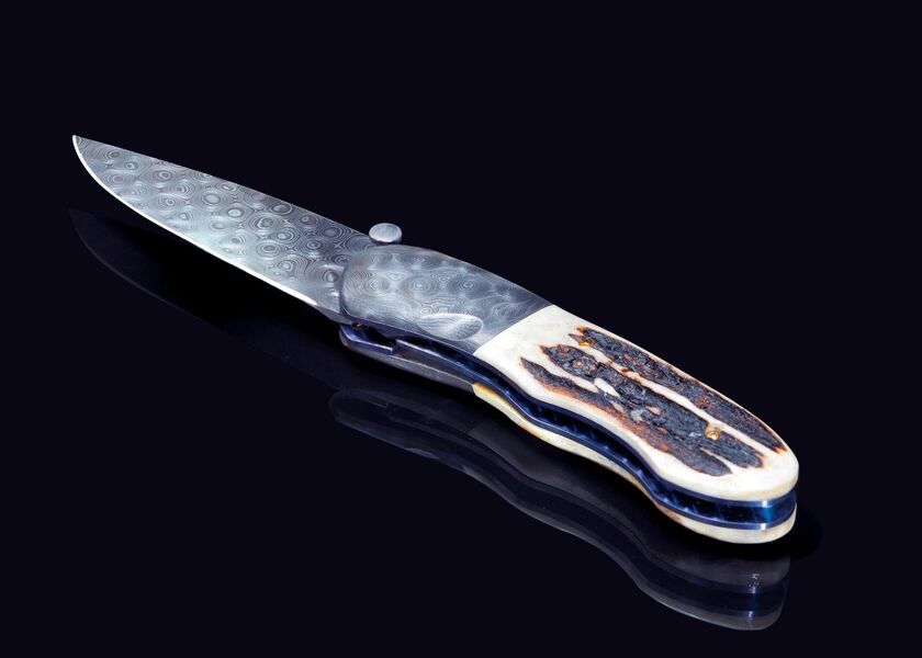 Sambar Stag and Damascus Folding Knife side view