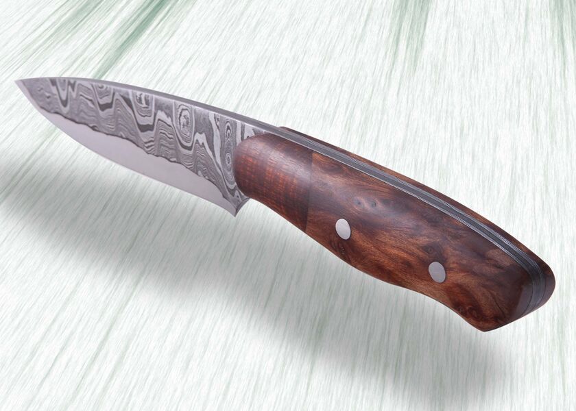 Kernmantel Damascus Hunter with Redwood Handle side view