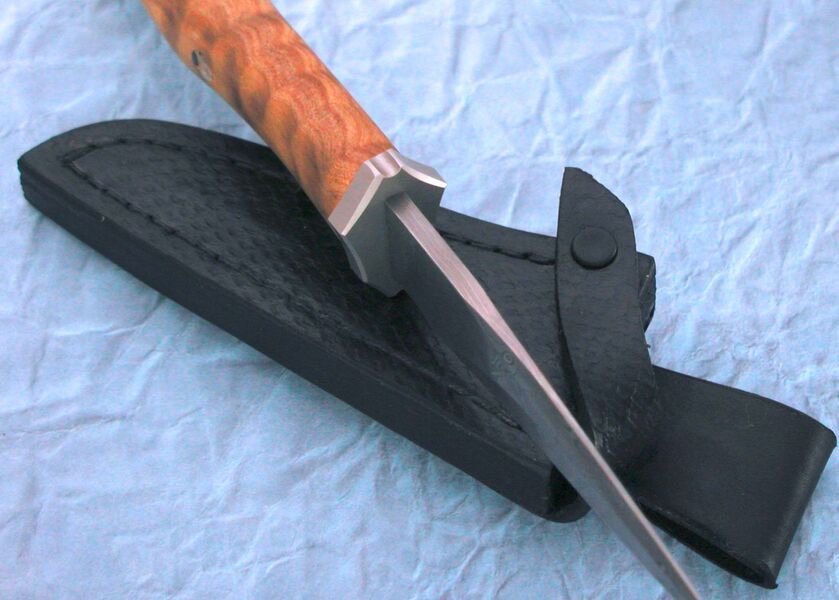 Quilted Maple Boot Knife spine view