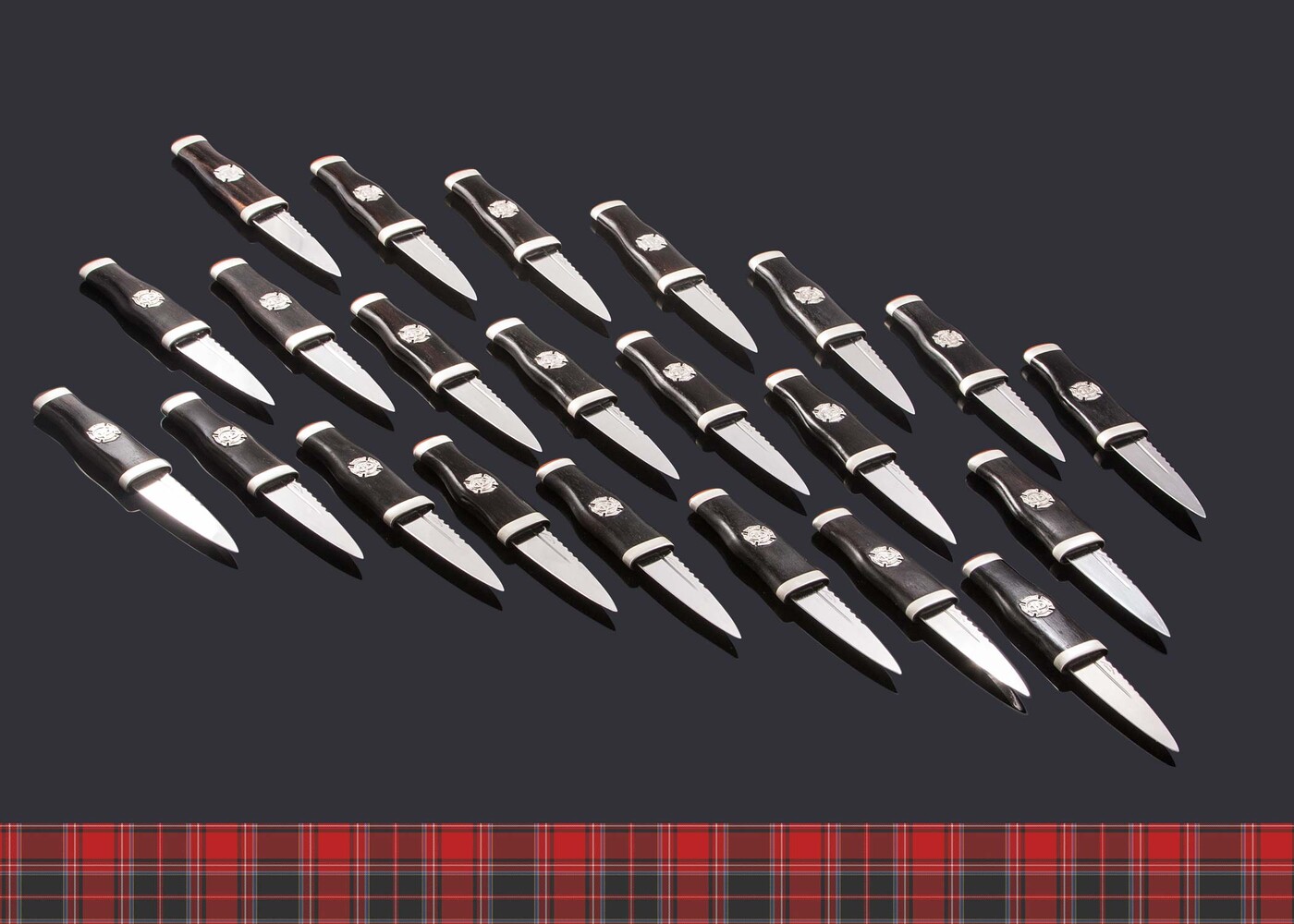 HCKSD3Sgian Dubh with German Silver Fittings and Red Jasper Pommel Stone single view